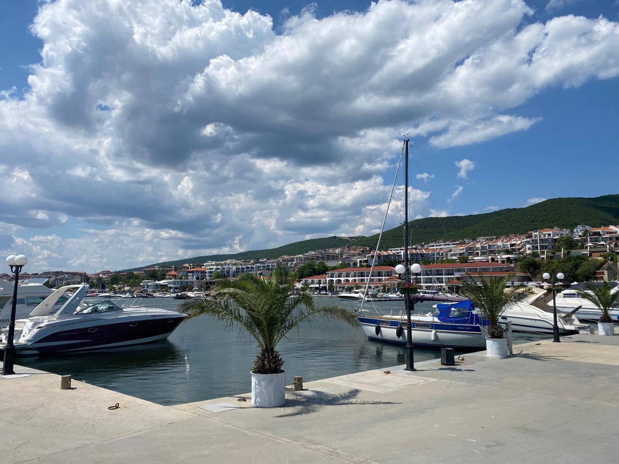 Marina Bay 22 Apartment Sveti Vlas Exteriér fotografie